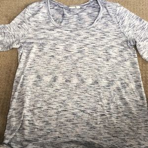 Gap oversized maternity tshirt